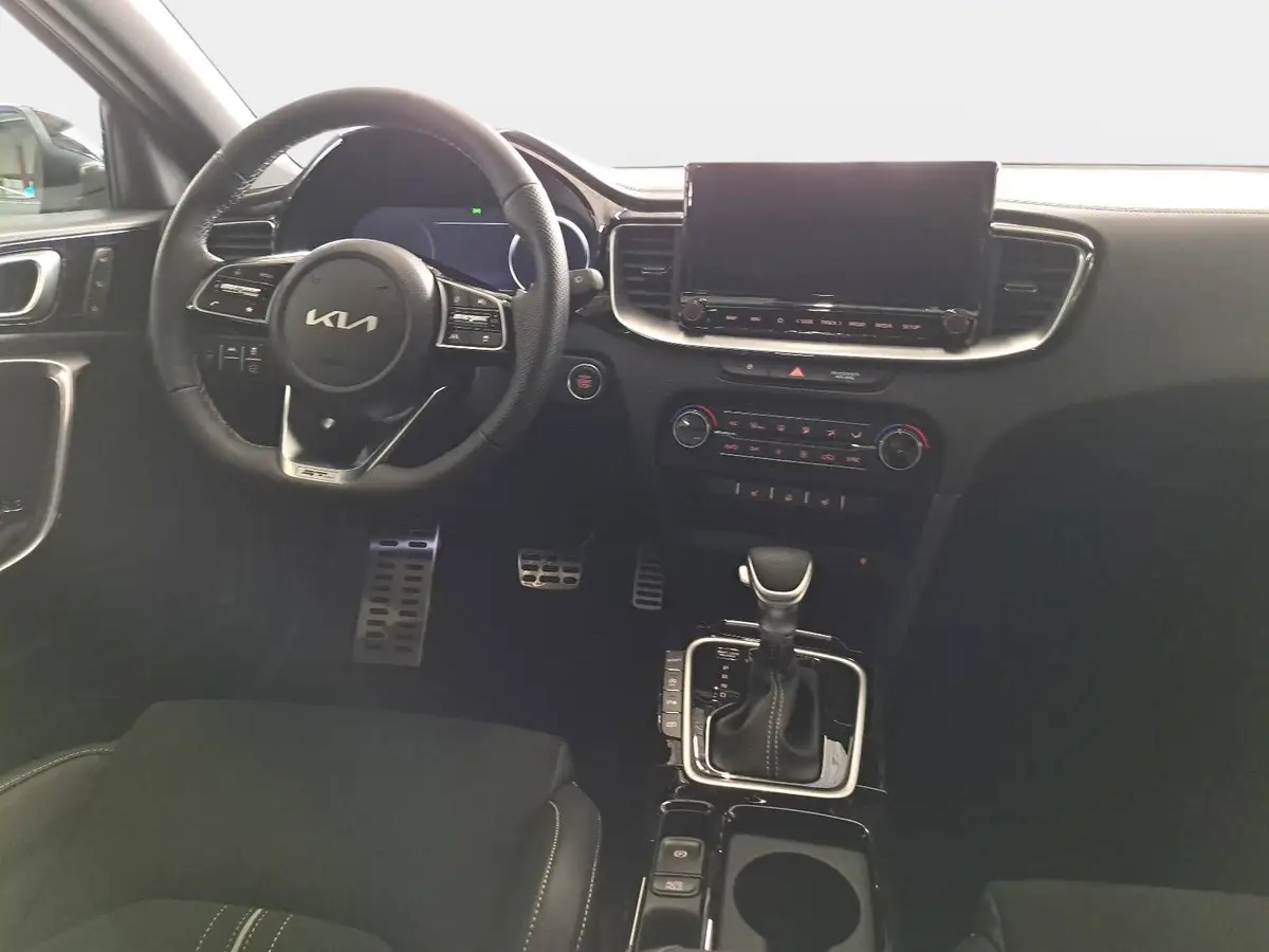 KIA CEED SW 1.5 T-GDI DCT7 GT-LINE TECHNOLOGIE LEDER PERFORMANCE