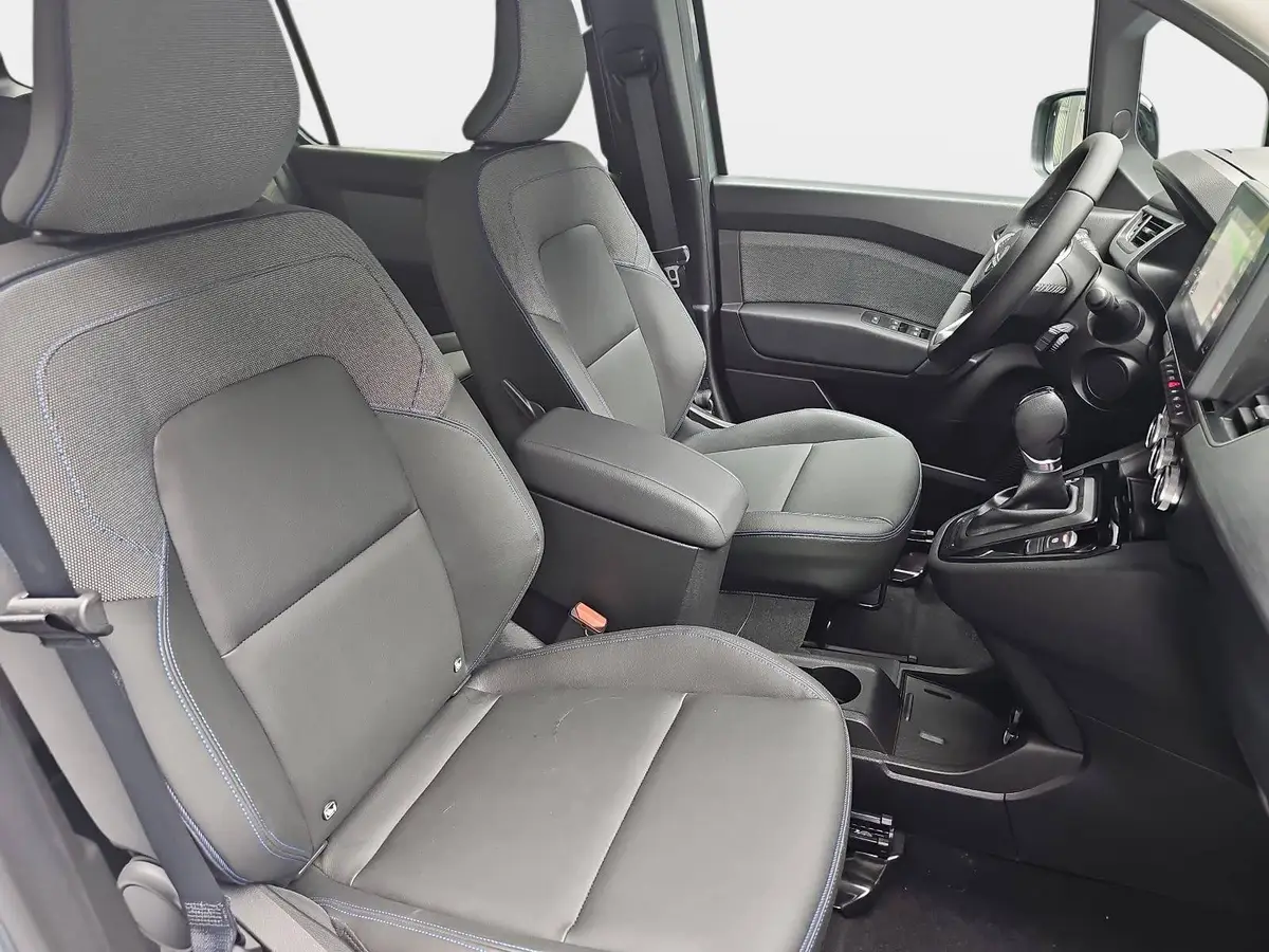 NISSAN TOWNSTAR KOMBI 1.3 DIG-T L2 2.3T AUTO. TEKNA 7-SITZER