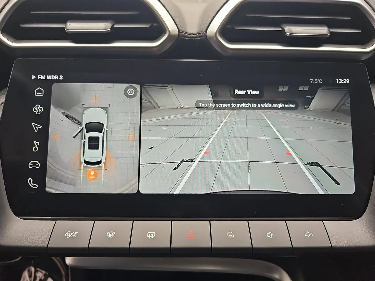 MG ZS 1.5 HYBRID+ MY25.5 LUXURY NAVI LM18 KEYLESS-ENTRY 360-GRAD-KAMERA