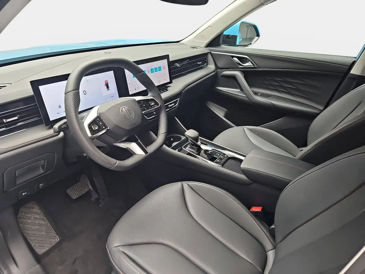 MG HS 1.5 HYBRID+ MY25.5 LUXURY LEDER 360-GRAD-KAMERA 19-ZOLL-LM