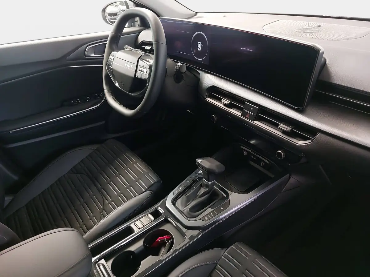 KIA XCEED 1.6 T-GDI 150 DCT SPIRIT MJ27 SOUND