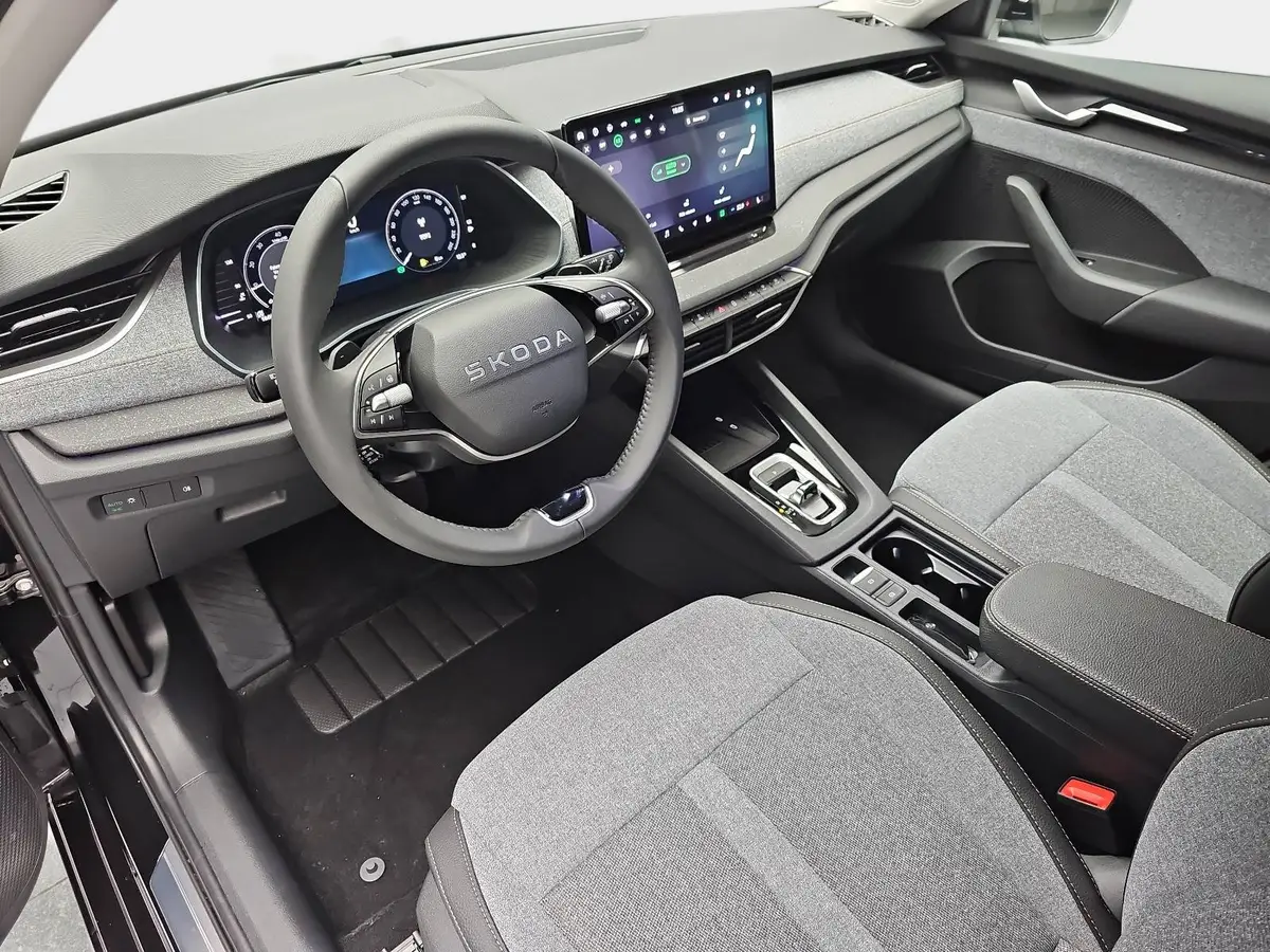 SKODA OCTAVIA COMBI 1.5 TSI ETEC DSG SELECTION NAVI LED ACC WINTER KA