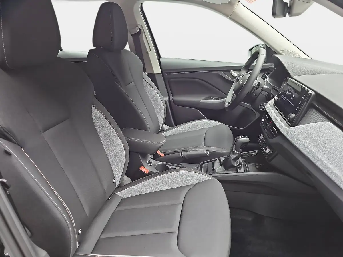 SKODA KAMIQ 1.0 TSI DSG 130 JAHRE LED KLIMAUTO WINTER SICHT KA