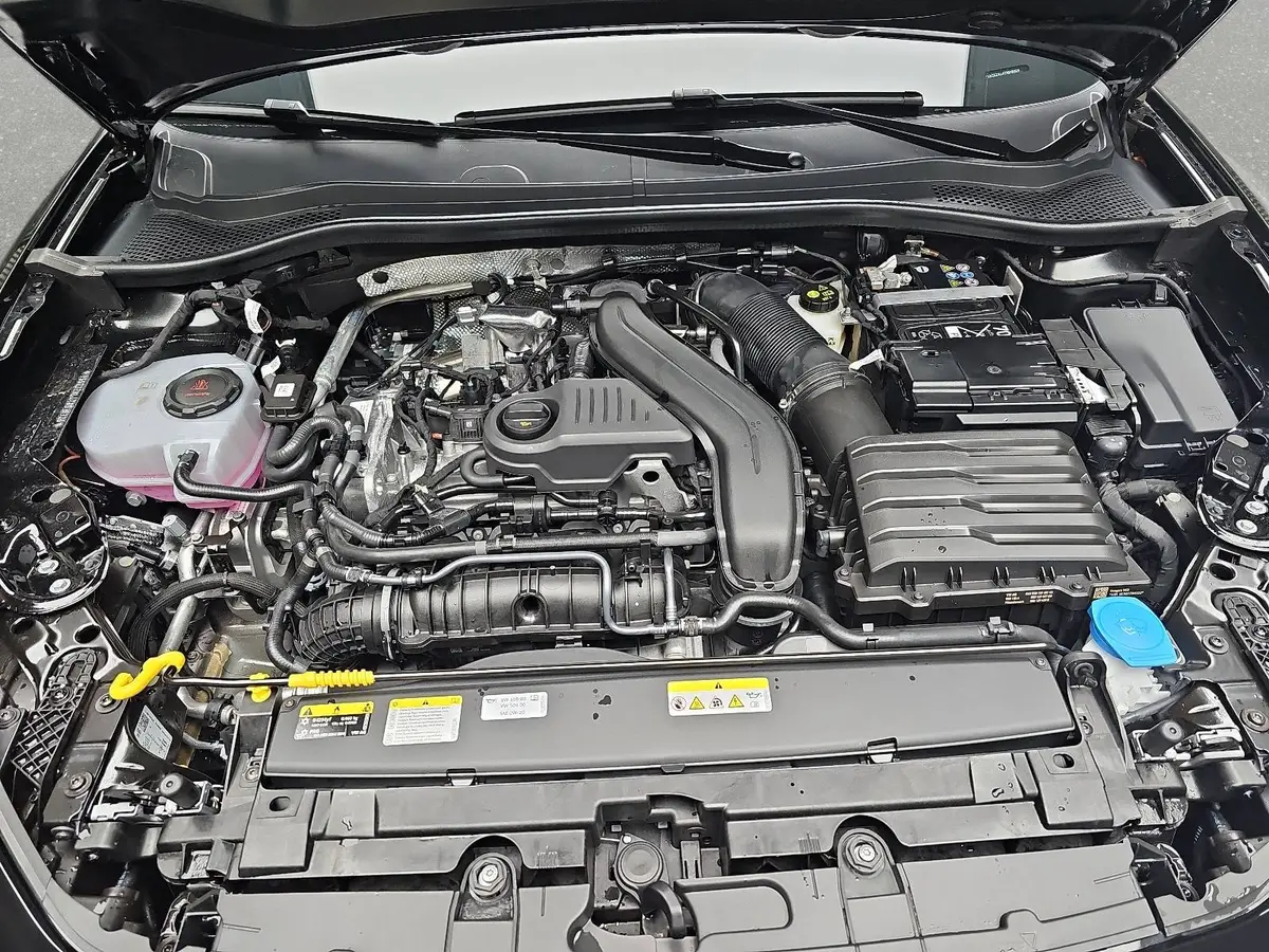 CUPRA LEON 1.5 ETSI DSG LED ACC DCC FULL-LINK WINTER PDC KAME