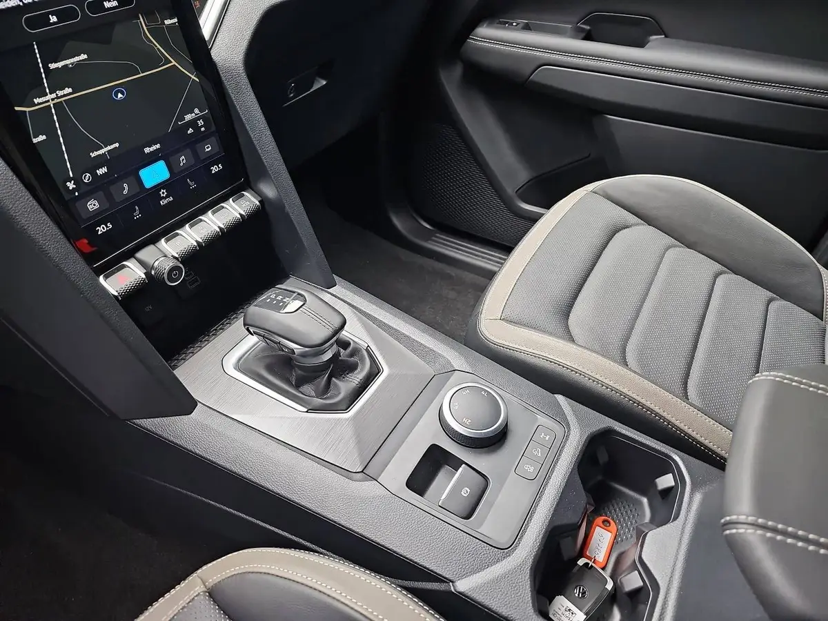 VW AMAROK 3.0 TDI AUTO. DOKA AVENTURA 4M NAVI LED EL.RO AHK