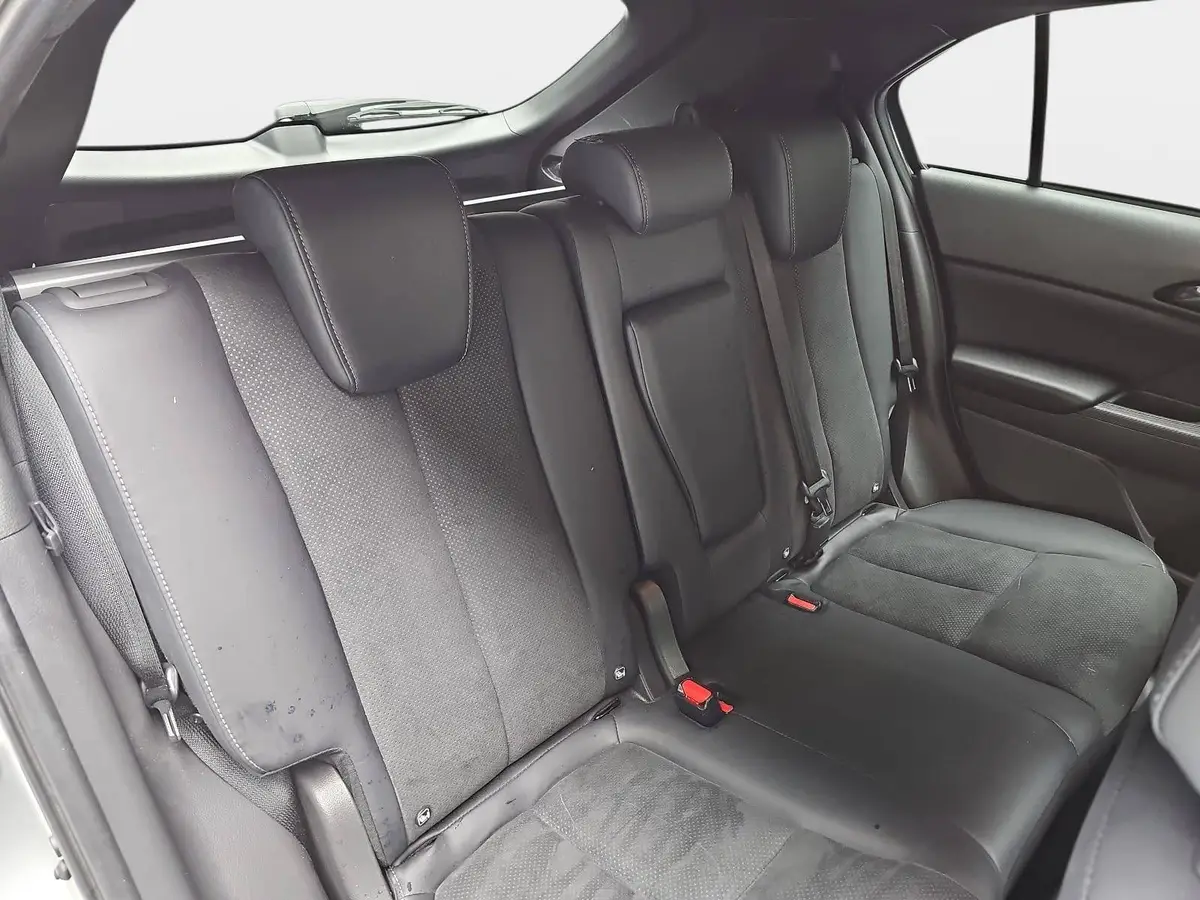 MITSUBISHI ECLIPSE CROSS 2.4 MIVEC PHEV CVT SELECT NAVI LED STANDH. 360° LM