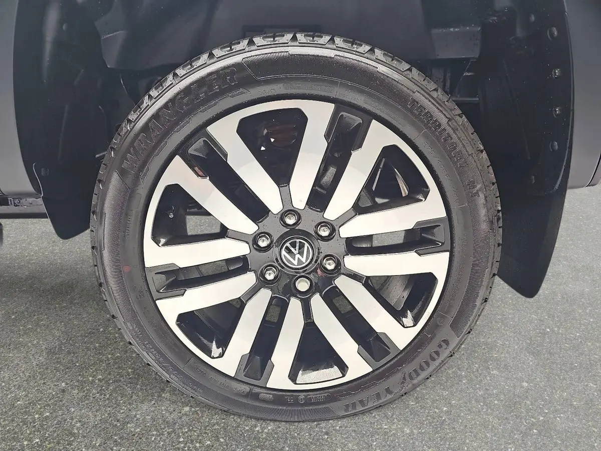 VW AMAROK 3.0 TDI AUTO. DOKA AVENTURA 4M NAVI LED AHK LM21