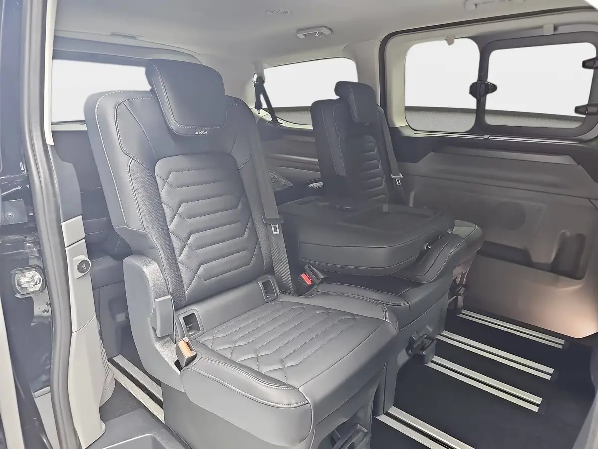 FORD TOURNEO CUSTOM 2.0 ECOBLUE AUTO. L1 TITANIUM X NAVI LED AHK