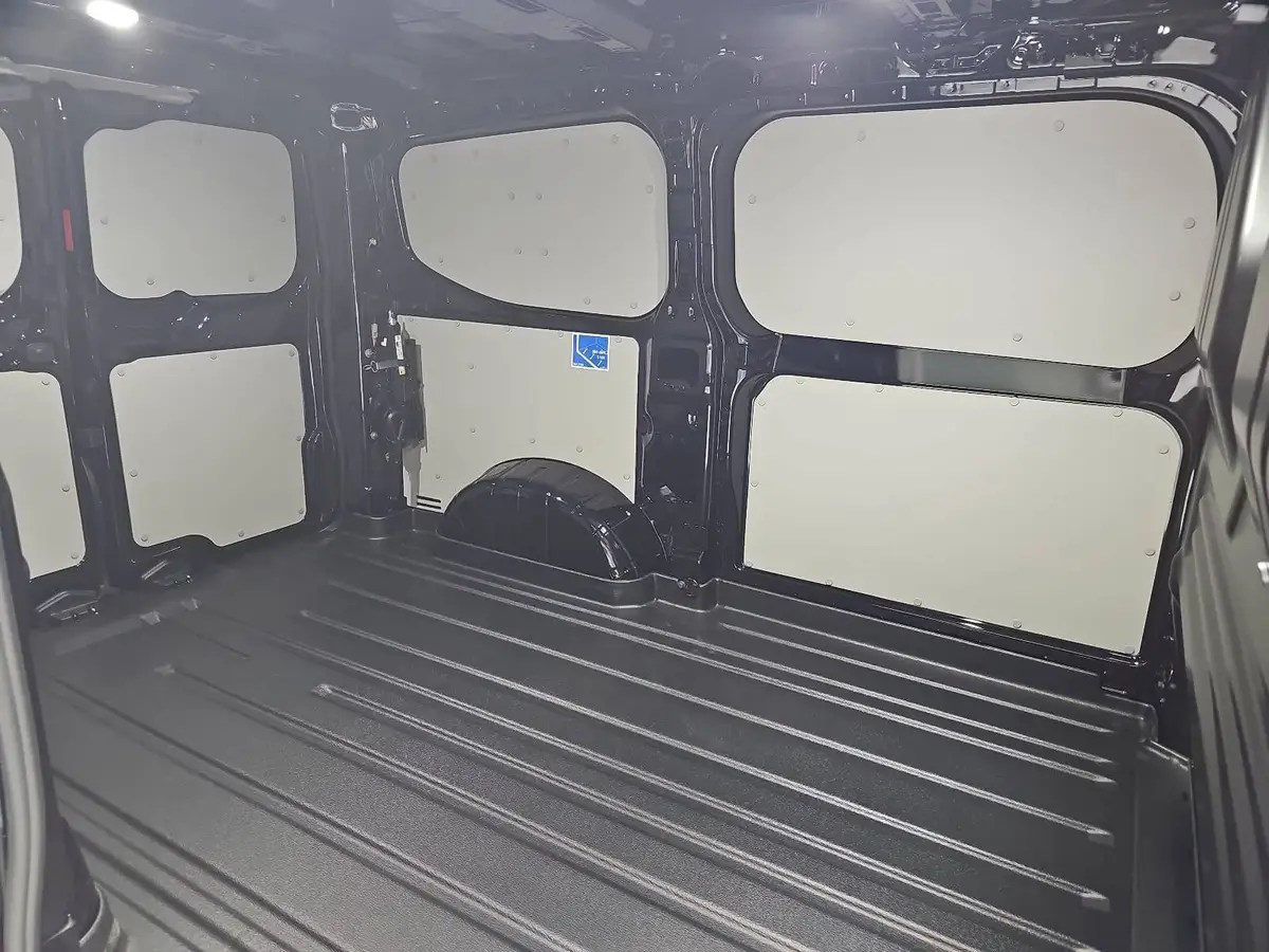 FORD TRANSIT CUSTOM 2.0 ECOBLUE AUTO. 320 L1H1 SPORT FWD KLIMA LED LM