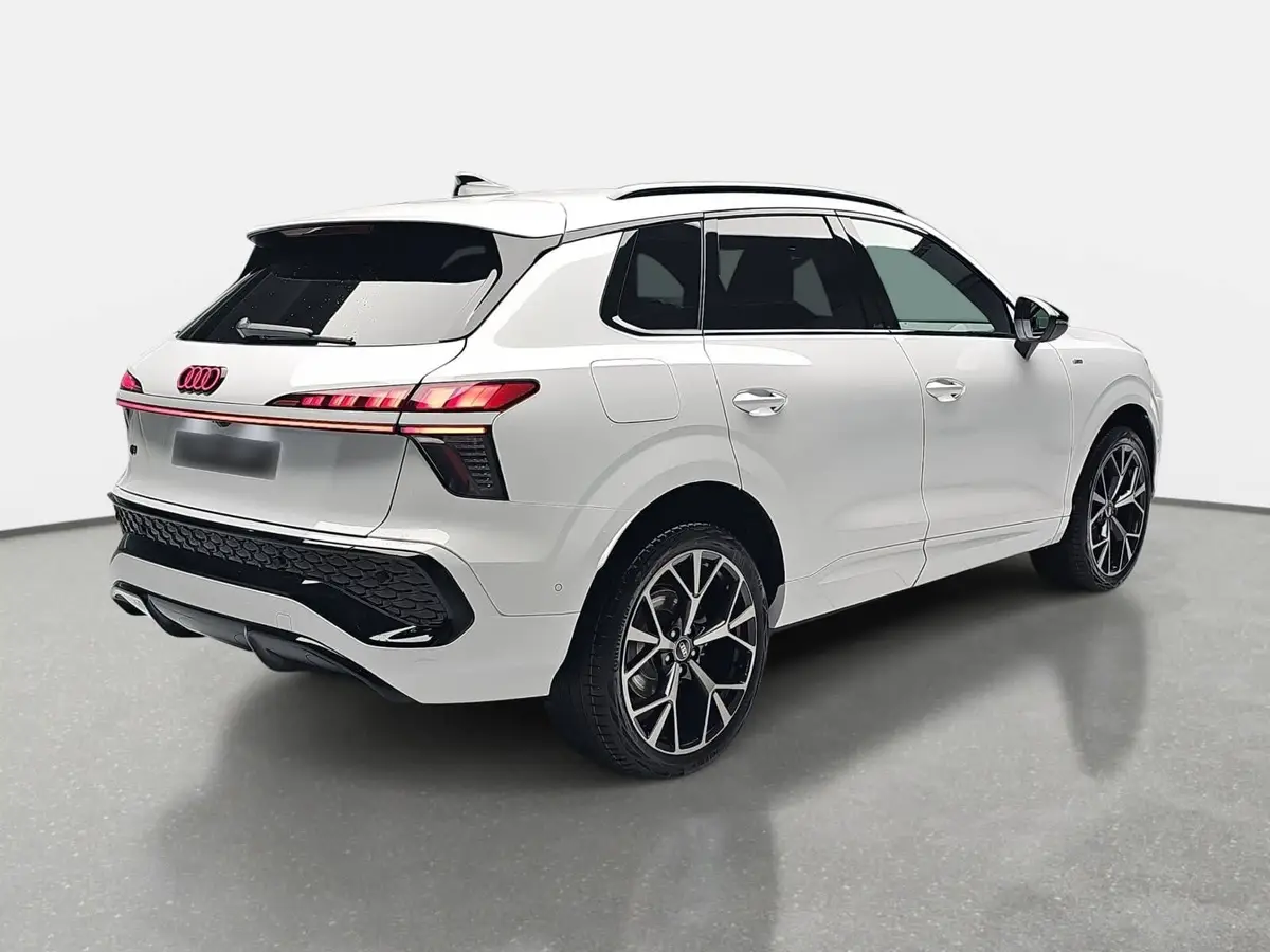 AUDI Q3 TFSI S-TRONIC S-LINE NAVI LED-PLUS PANO