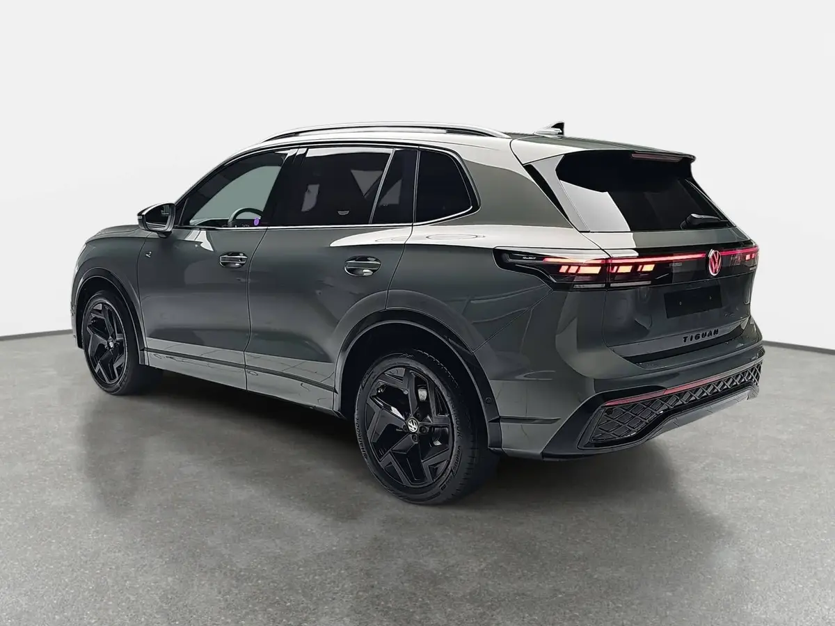 VW TIGUAN 1.5 ETSI DSG R-LINE NAVI LED PANO