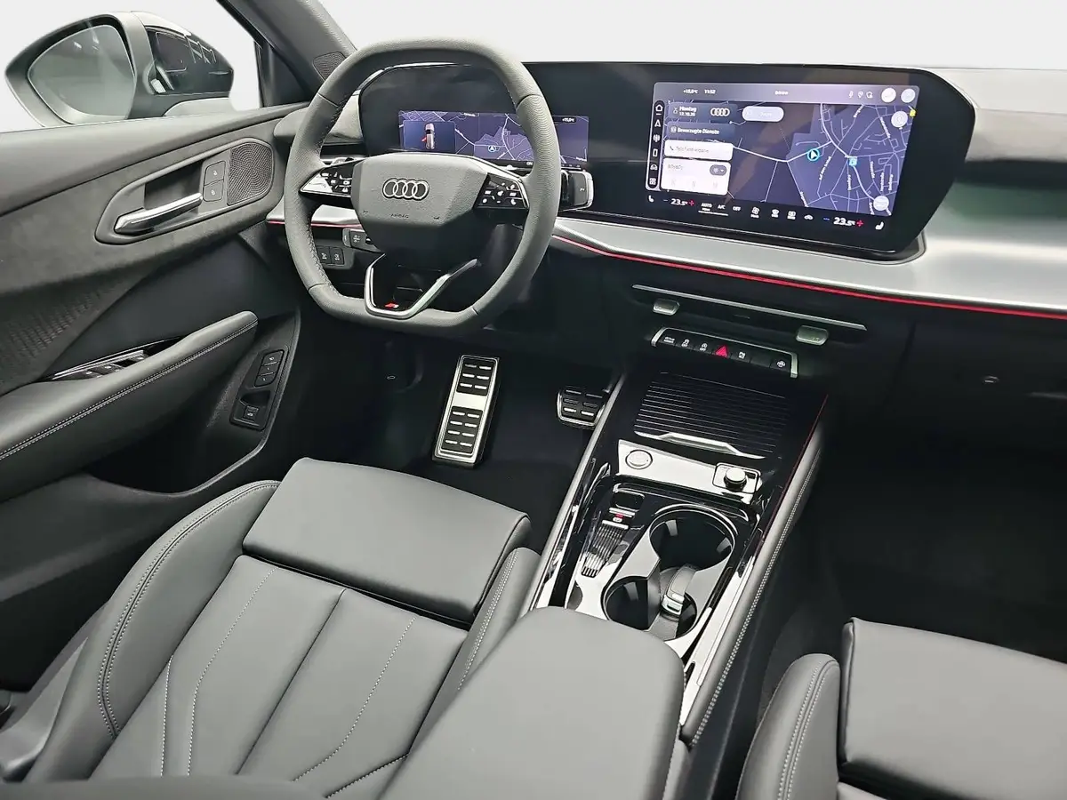 AUDI Q3 TFSI S-TRONIC S-LINE NAVI LED-PLUS PANO