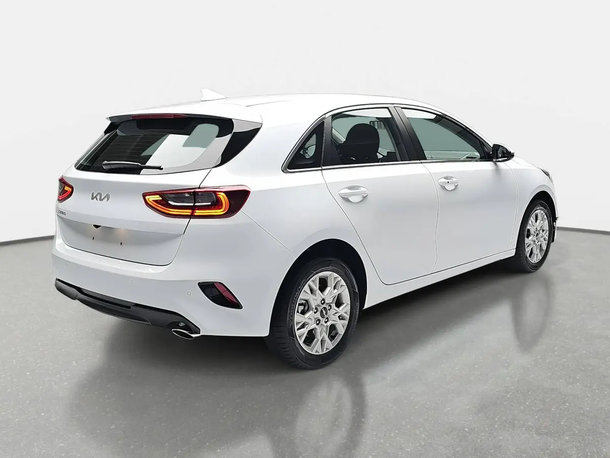 KIA CEED 1.5 T-GDI 48V DCT7 ULTIMATE EDITION