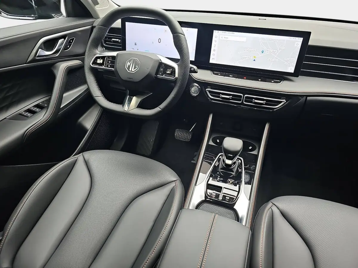 MG HS 1.5 HYBRID+ MY25.5 LUXURY LEDER 360-GRAD-KAMERA 19-ZOLL-LM