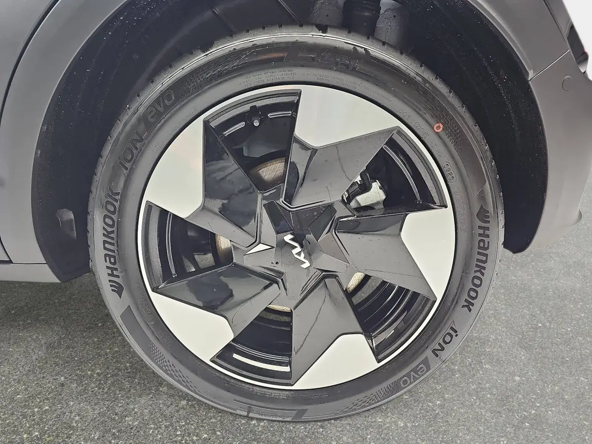 KIA EV2 42.2 KWH EARTH MJ27 4SITZE WINTER-CON 22KW-AC TECHN DRIVEW-PARK DESIGN