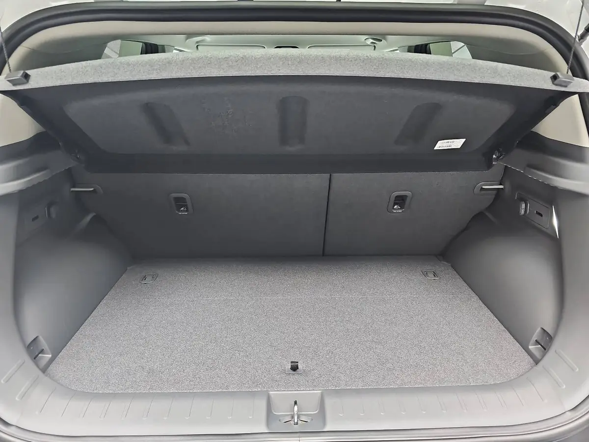 KIA EV2 42.2 KWH EARTH MJ27 WINTER-CONNECT TECHNOLOGY DRIVEWISE-PARK DESIGN