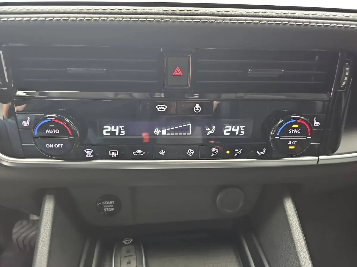 NISSAN QASHQAI 1.3 DIG-T MHEV AUTO. MJ27 N-CONNECTA WINTER PANO