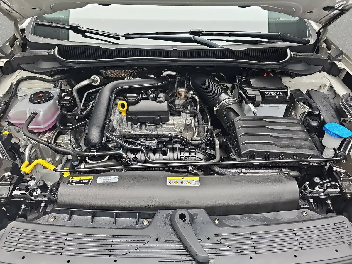 VW TAIGO 1.0 TSI GOAL NAVI LED ACC WINTER SICHT SPURP. P-A