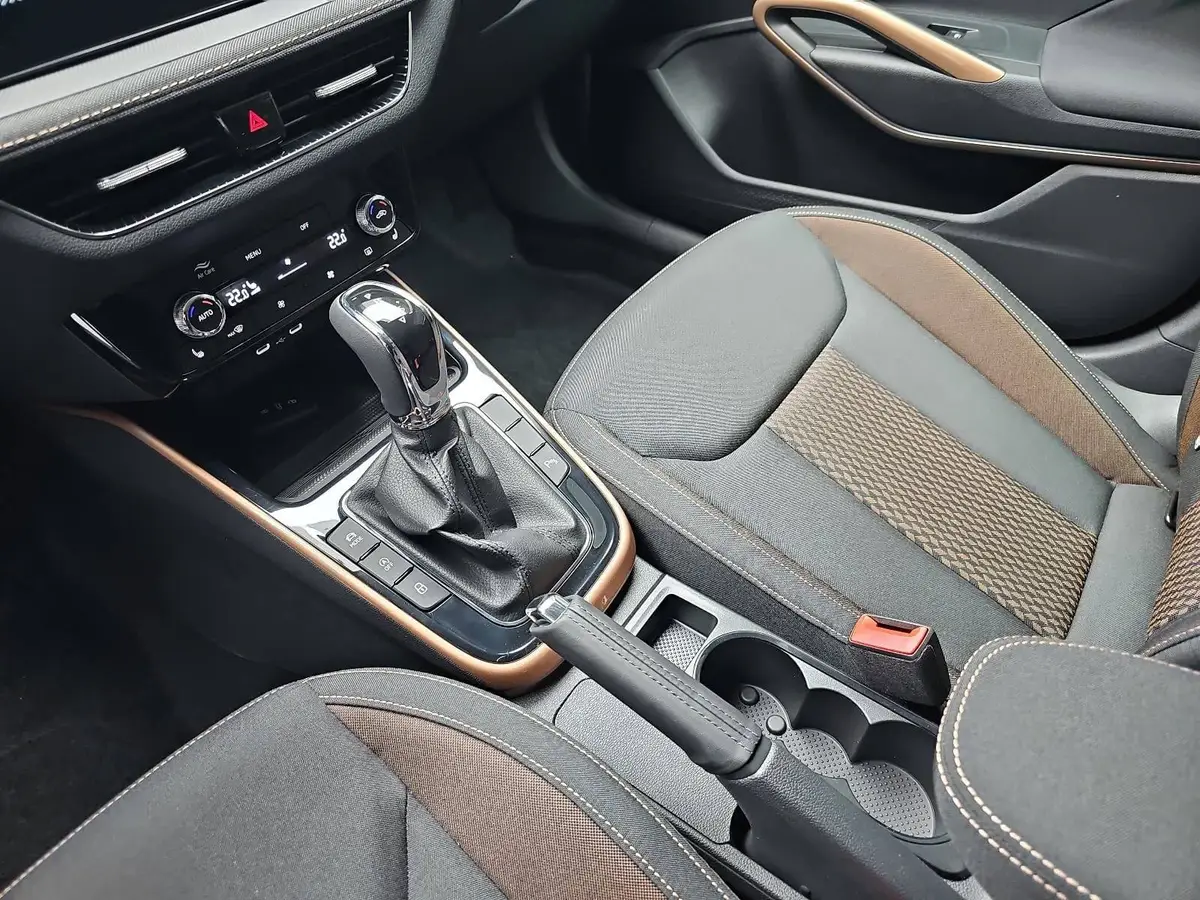 SKODA FABIA 1.0 TSI DSG 130 JAHRE PREMIUM LED KAMERA LM16