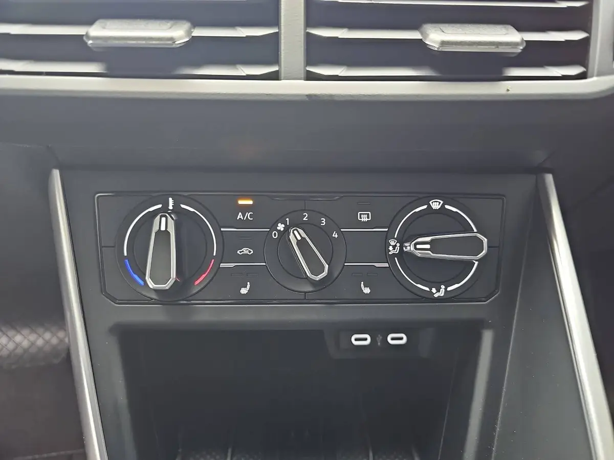 VW TAIGO 1.0 TSI DSG LIFE NAVI LED ACC LM