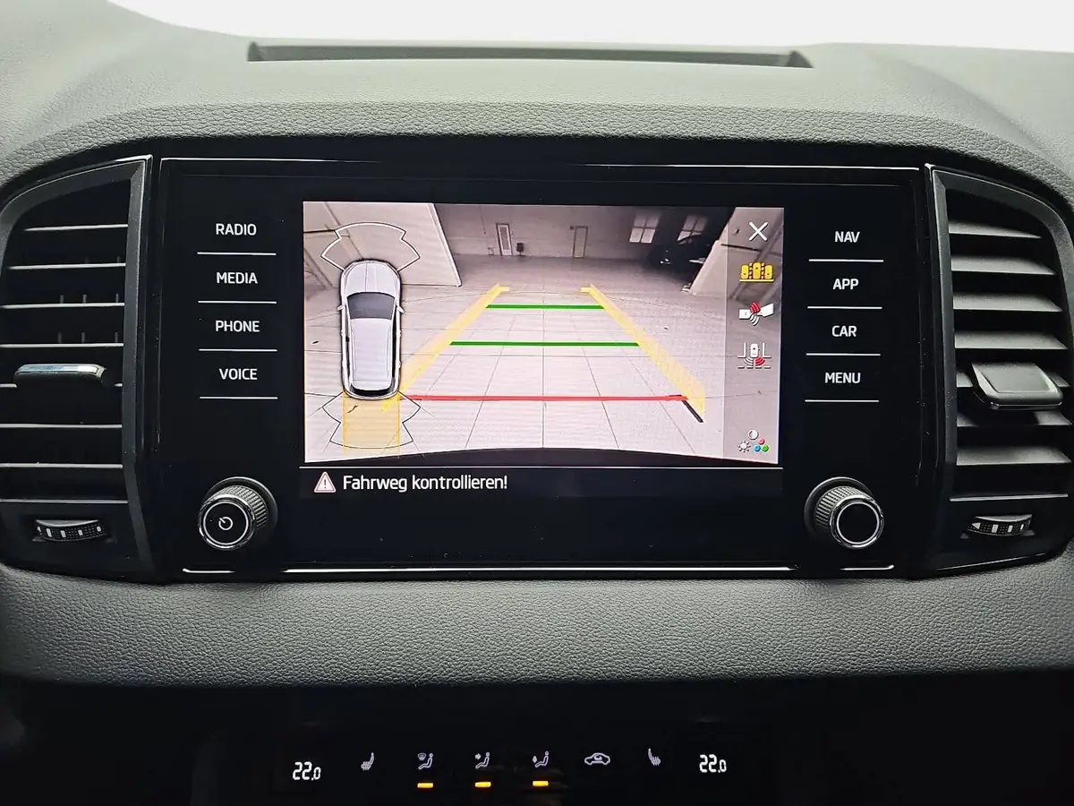SKODA KAROQ 2.0 TSI DSG SPORTLINE 4X4 NAVI LED