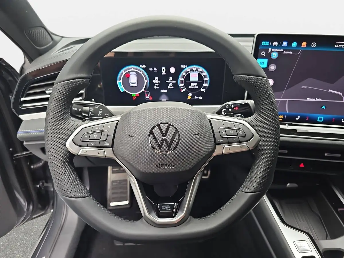 VW PASSAT VARIANT 2.0 TDI DSG R-LINE NAVI LED-MATRIX ACC PANO BLACK 