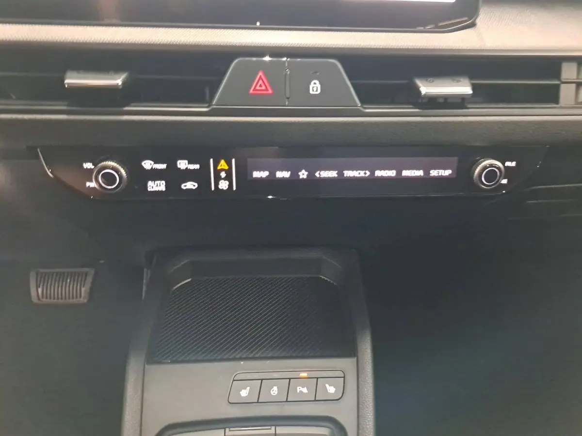 KIA STONIC 1.0 T-GDI 100 DCT VISION MJ26 SITZH. NAVI