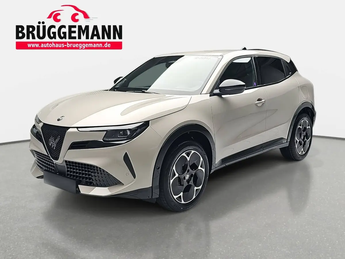 ALFA ROMEO JUNIOR IBRIDA 1.2 VGT 48V-HYBRID 21KW TI TECHNOLOGIE PAKET 18 ZOLL LM