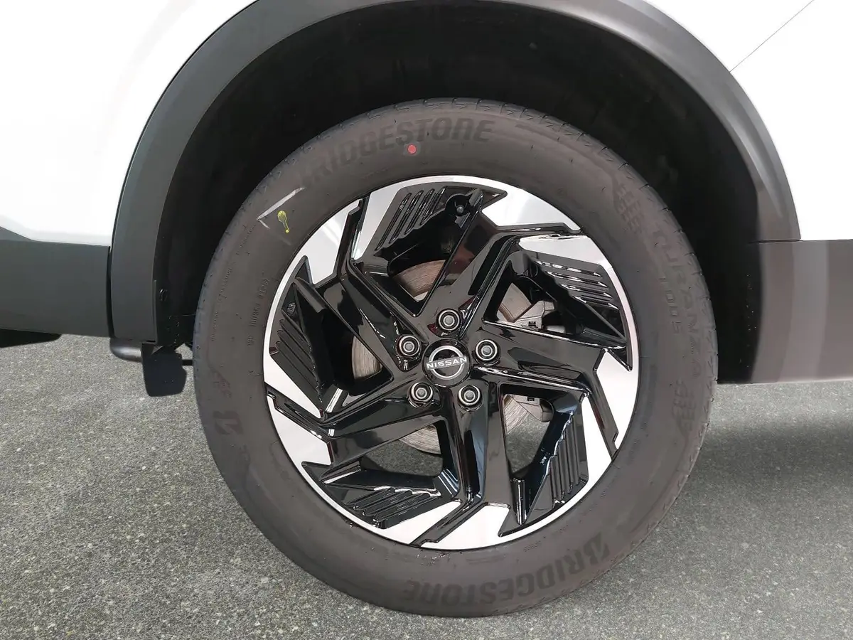 NISSAN QASHQAI 1.3 DIG-T MHEV AUTO. MJ27 N-CONNECTA WINTER EL-HECKKLAPPE PANO