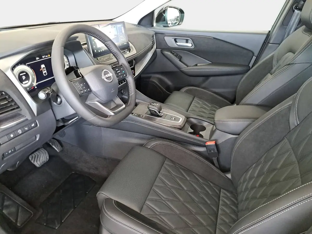 NISSAN QASHQAI 1.3 DIG-T MHEV AUTO. MJ27 TEKNA PREMIUM PAKET 2-FARBEN