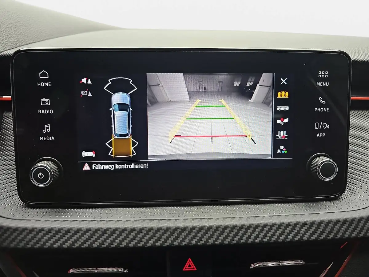 SKODA KAMIQ 1.0 TSI DSG MONTE CARLO LED PANORAMA WINTER KAMERA