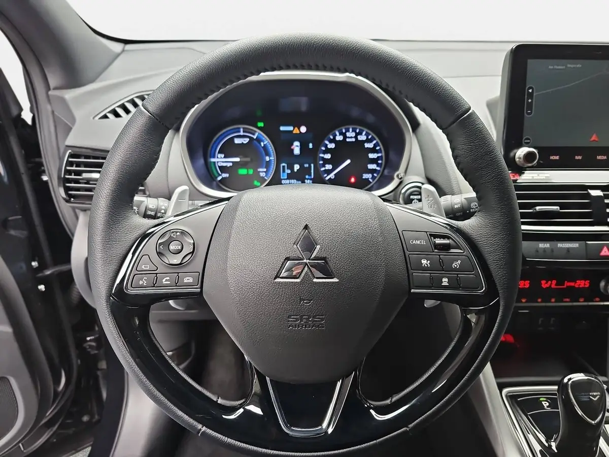 MITSUBISHI ECLIPSE CROSS 2.4 MIVEC PHEV CVT SELECT NAVI LED STANDH. 360° LM