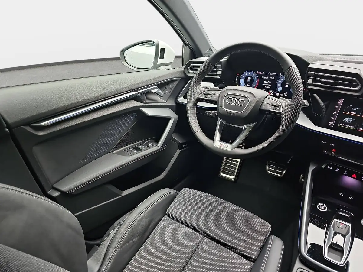 AUDI A3 35 TFSI DSG SPORTBACK S LINE NAVI LED KAMERA LM18