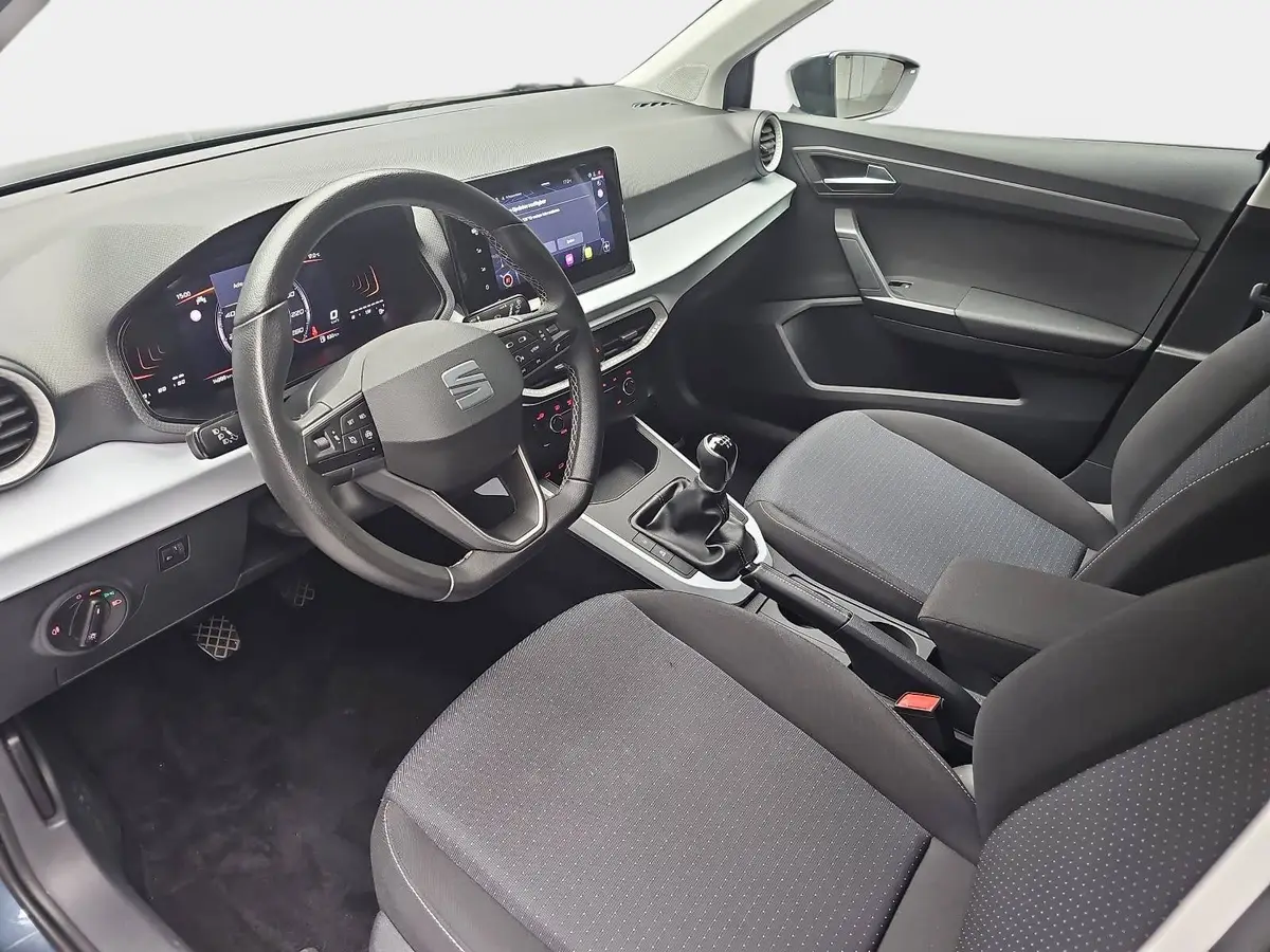 SEAT ARONA 1.0 TSI STYLE NAVI LED PDC LM16