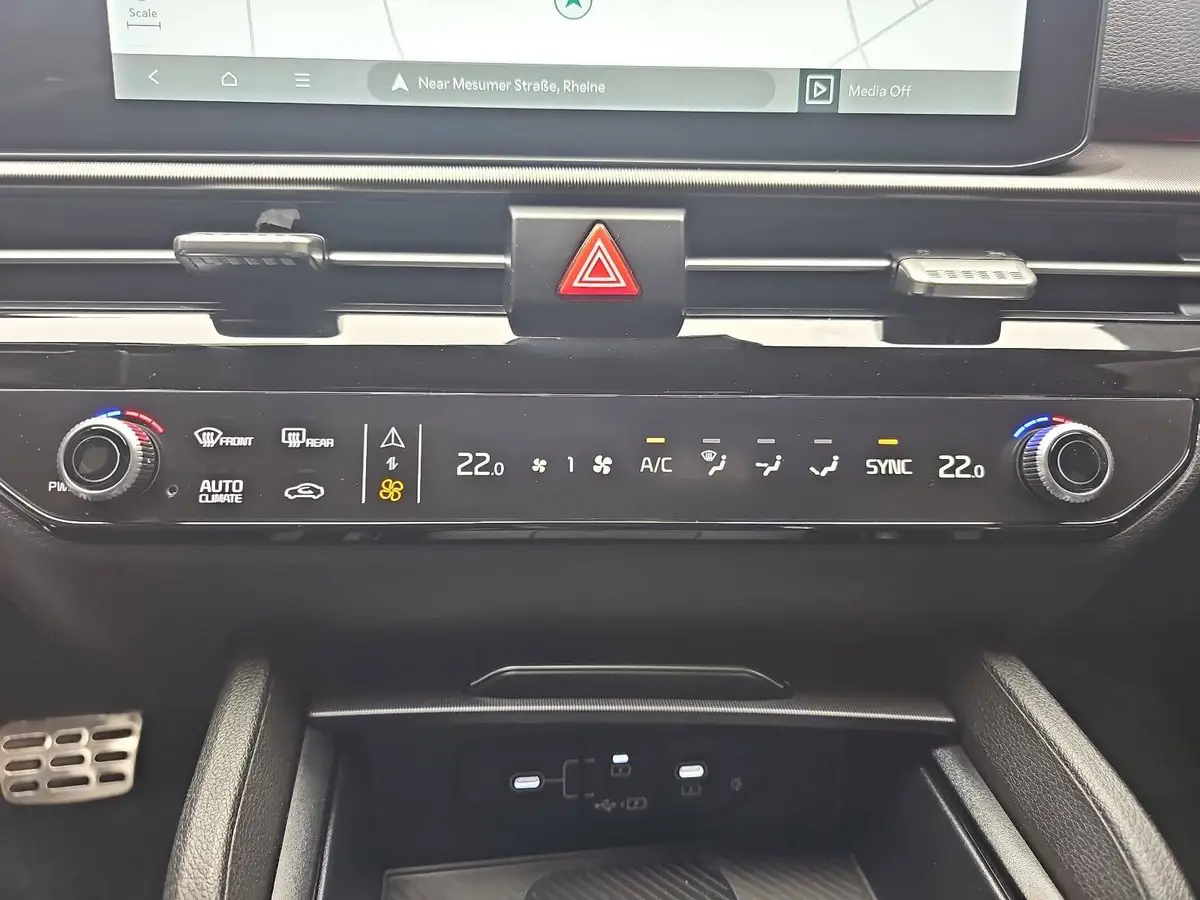 KIA SPORTAGE 1.6 T-GDI 150 2WD DCT GT-LINE MJ26 SCHW. DACH DRIVEWISE GLASDACH SOUND