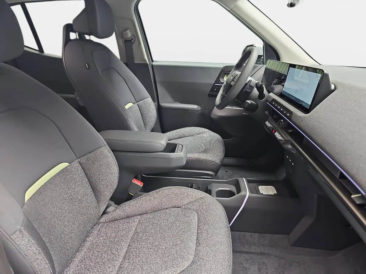 KIA EV2 42.2 KWH EARTH MJ27 WINTER-CONNECT TECHNOLOGY DRIVEWISE-PARK DESIGN