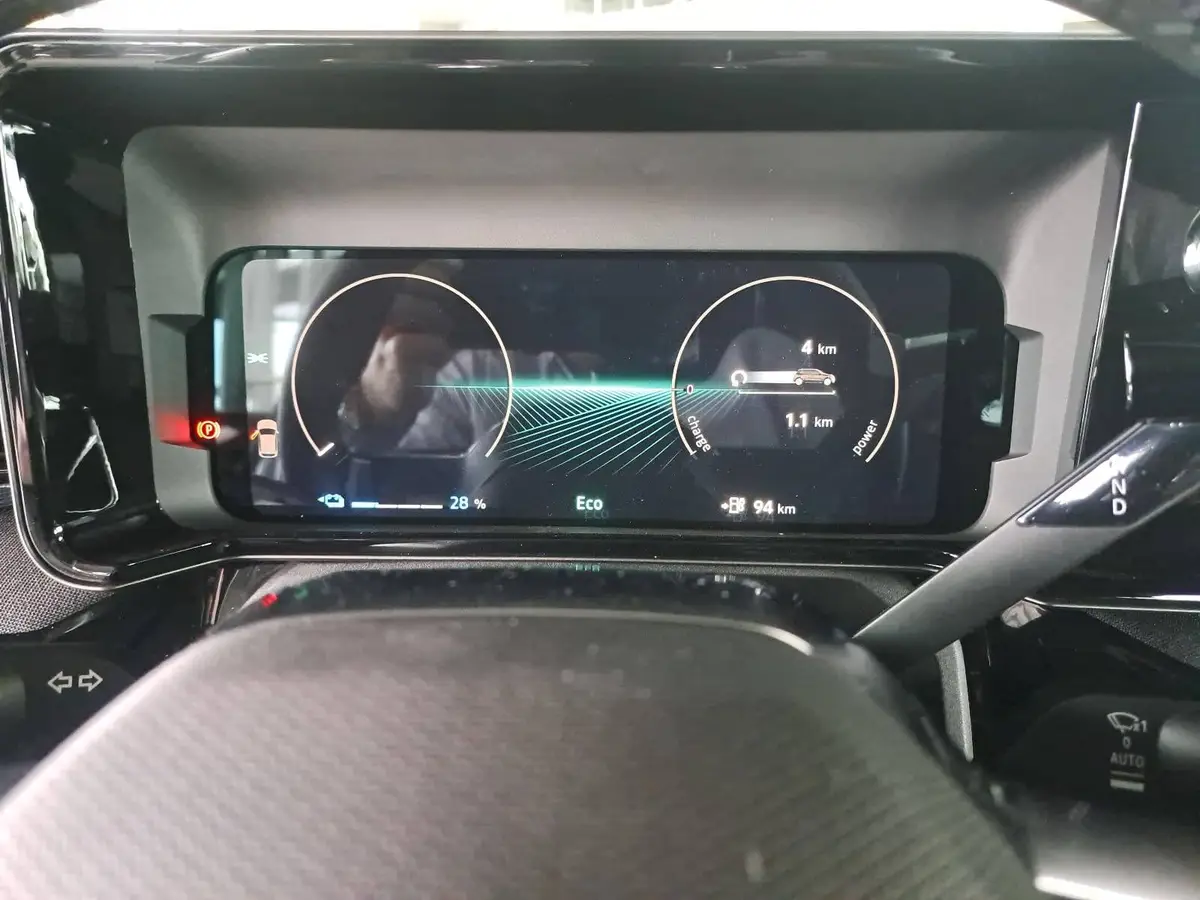 NISSAN MICRA EV 40 KWH ADVANCE WINTER 2-FARBEN
