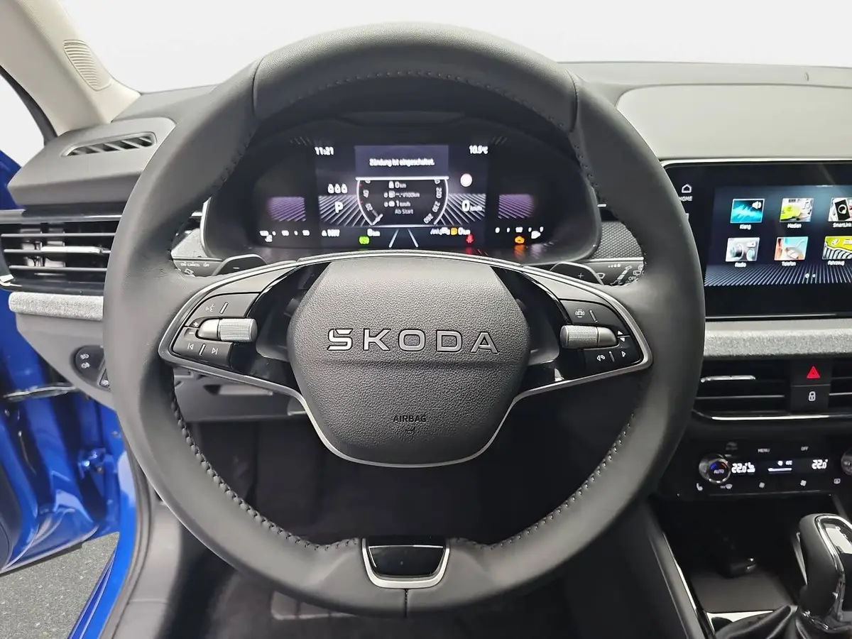 SKODA KAMIQ 1.0 TSI DSG 130 JAHRE LED KLIMAUTO WINTER SICHT KA