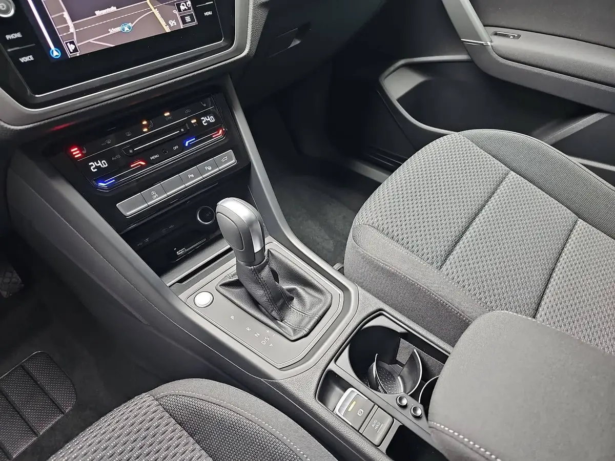 VW TOURAN 1.5 TSI DSG COMFORTLINE NAVI LED ACC SPUR WINTER 7