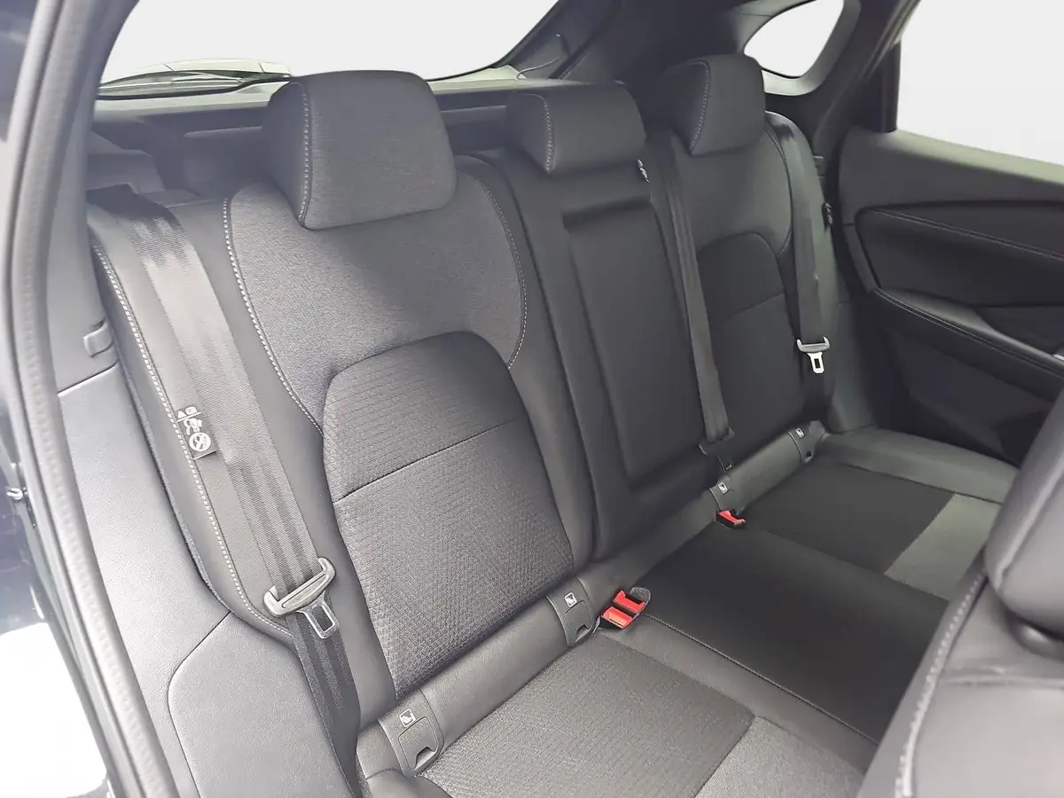 NISSAN QASHQAI 1.3 DIG-T XTRONIC N-CONNECTA PANO WINTER