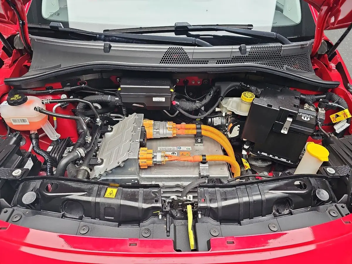 FIAT 500E CABRIO ELEKTRO 23.8 KWH (RED)