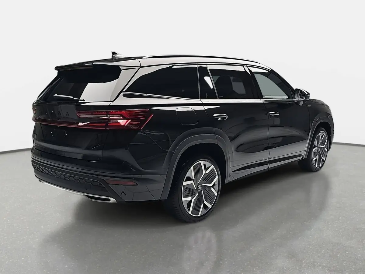 SKODA KODIAQ 2.0 TDI DSG SPORTLINE 4X4 PANO AHK