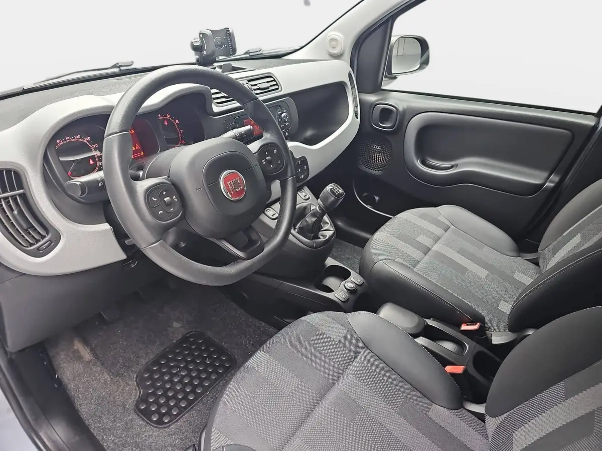 FIAT PANDA 1.2 8V City Cross Klimauto Winter PDC