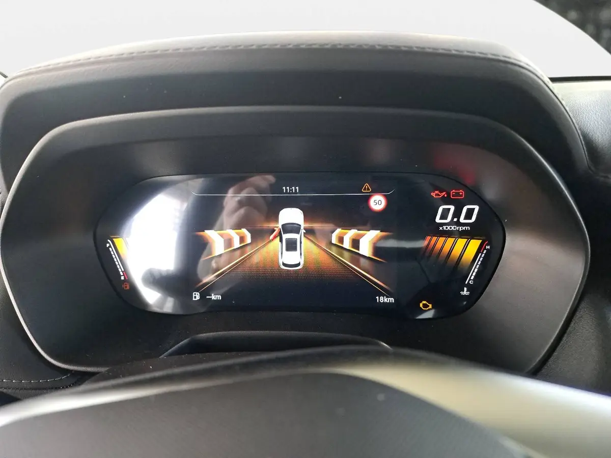 MG ZS 1.5 VTI-TECH COMFORT NAVI LM17 KEYLESS-ENTRY GANZJAHRESREIFEN