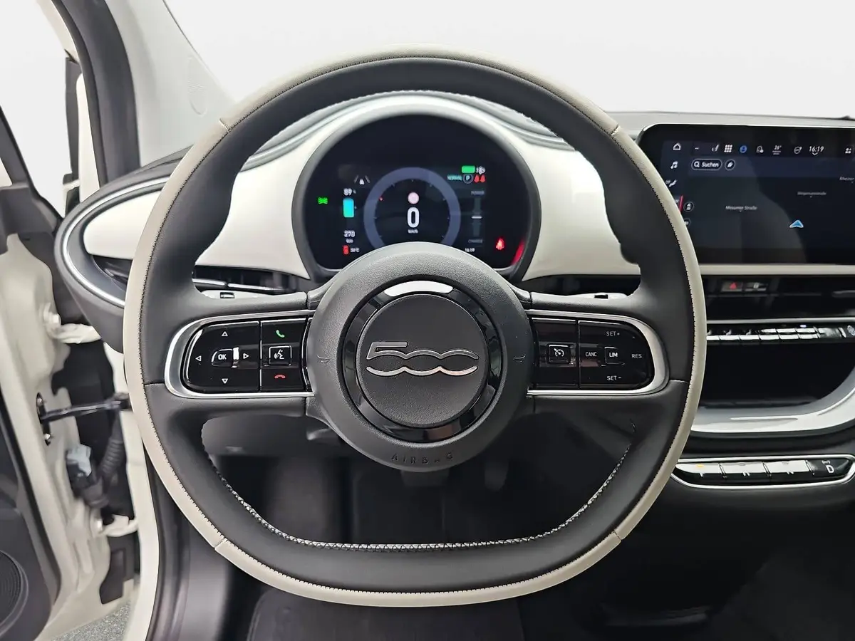 FIAT 500C ELEKTRO 42 KWH LA PRIMA