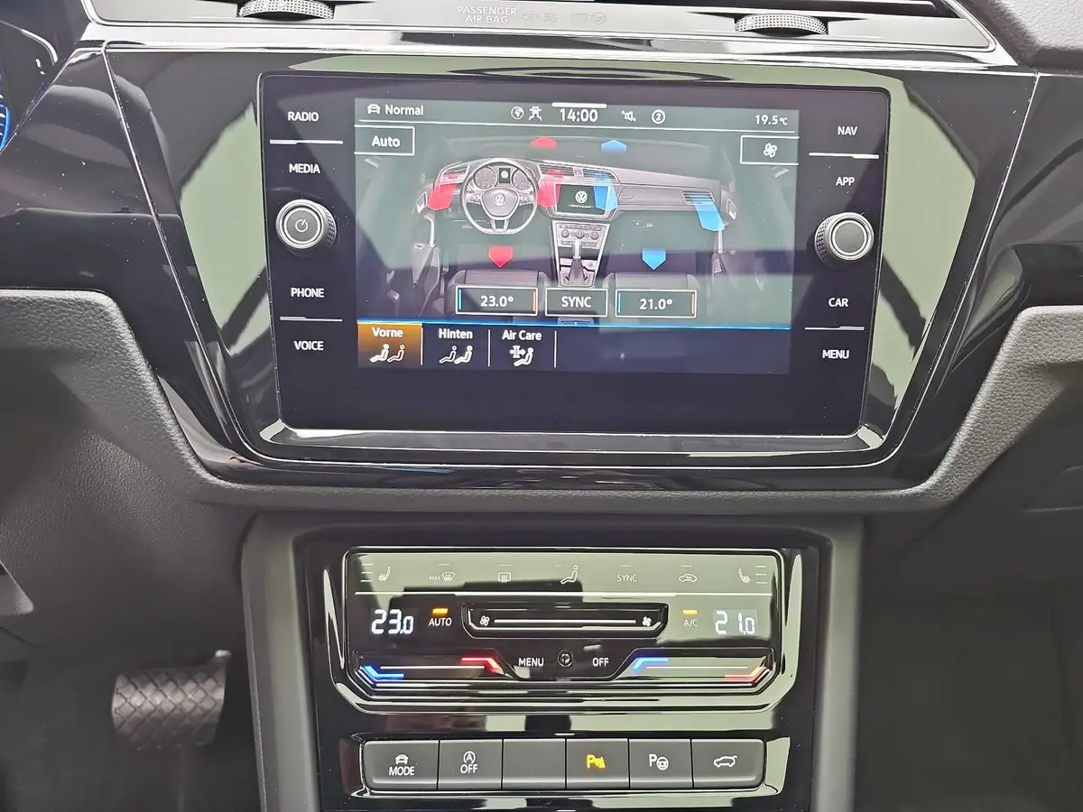 VW TOURAN 1.5 TSI DSG HIGHLINE R-LINE NAVI LED ACC PANO KAME