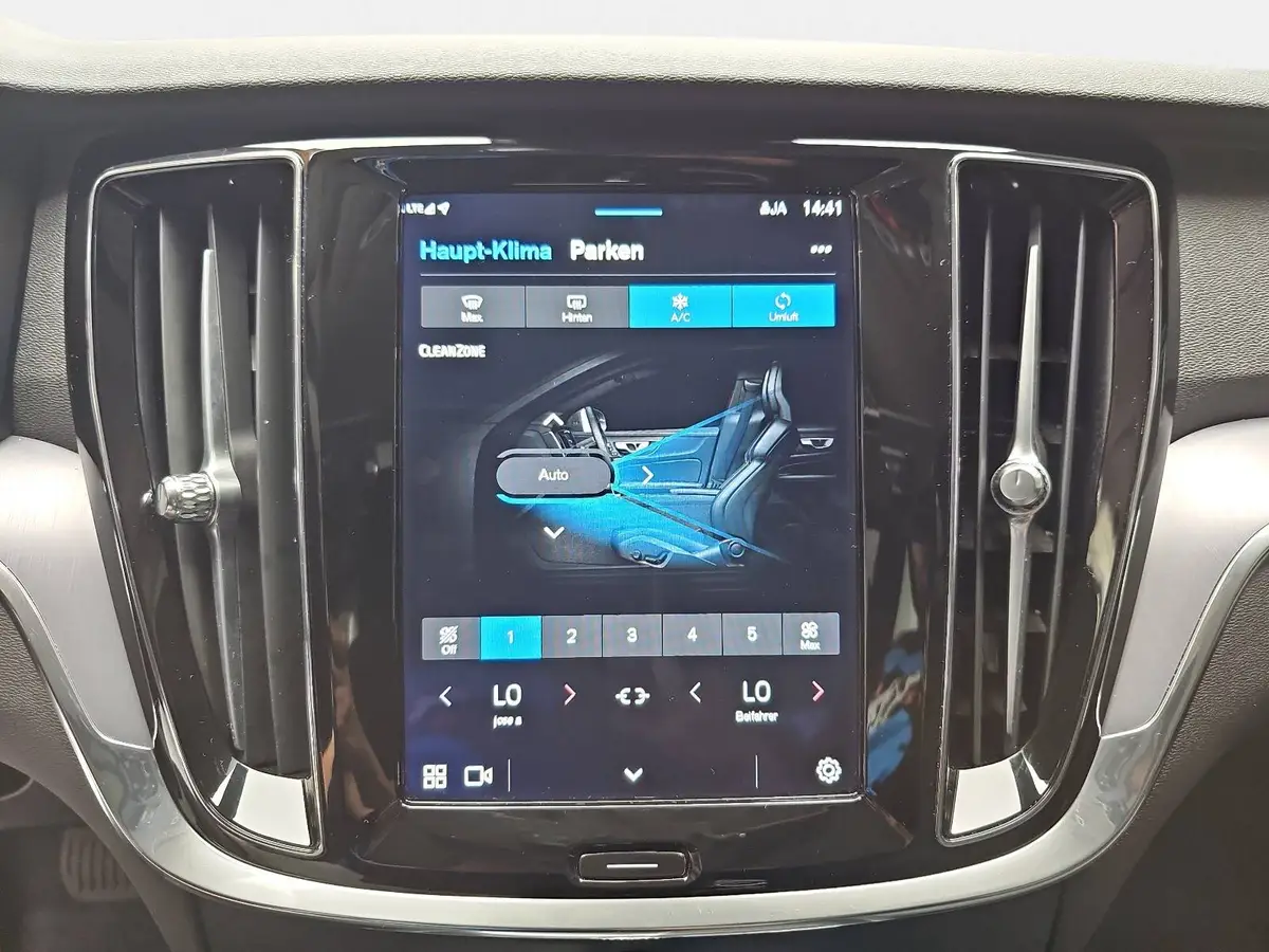 VOLVO S60 B4 AUTO. CORE NAVI LED GOOGLE KAMERA LM17