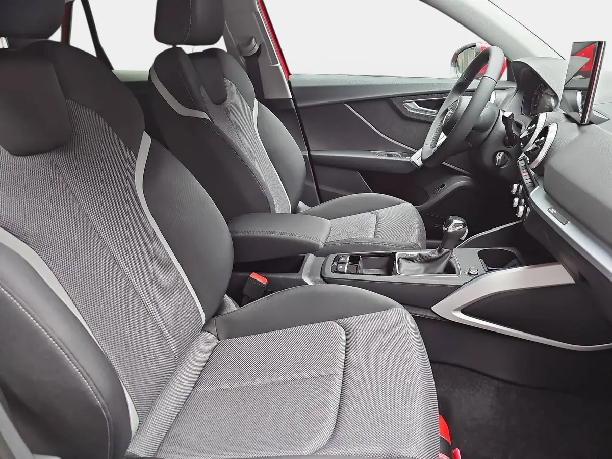 AUDI Q2 35 TFSI S-TRONIC S LINE NAVI LED ACC EL.HECKKL. WI