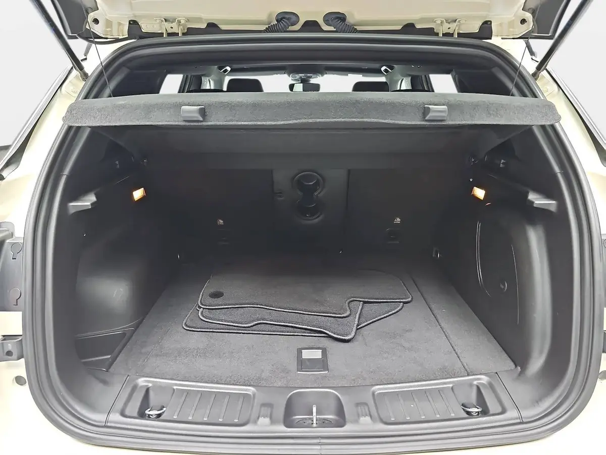 JEEP COMPASS PLUG-IN HYBRID 4XE S NAVI KLIMA LED WINTER ALL-SEASON LM