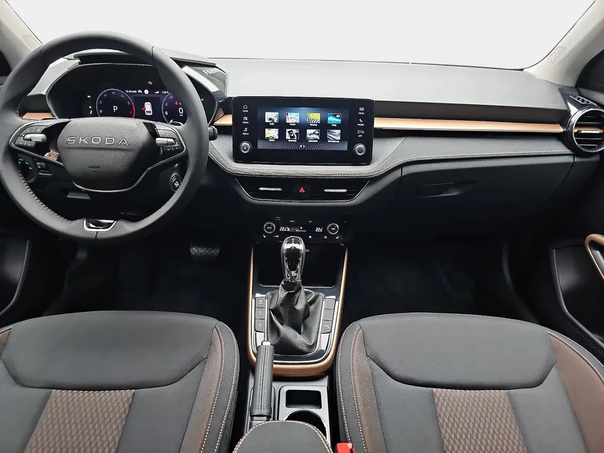 SKODA FABIA 1.0 TSI DSG 130 JAHRE PREMIUM LED KAMERA LM16